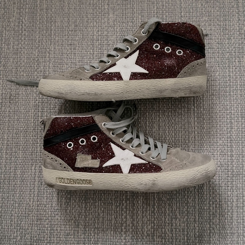 Glitter Golden Goose